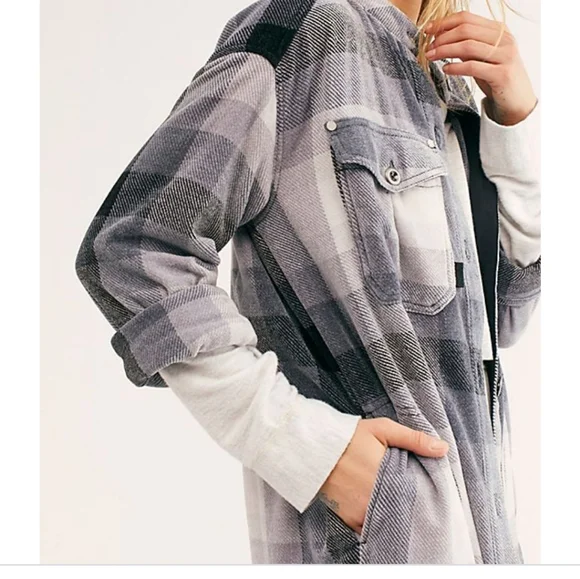 Ashima Chenille Duster *PRICE FIRM - Picture 4 of 4